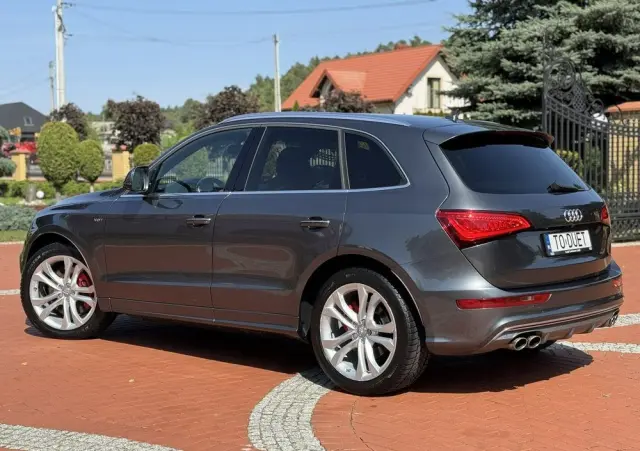 AUDI SQ5 