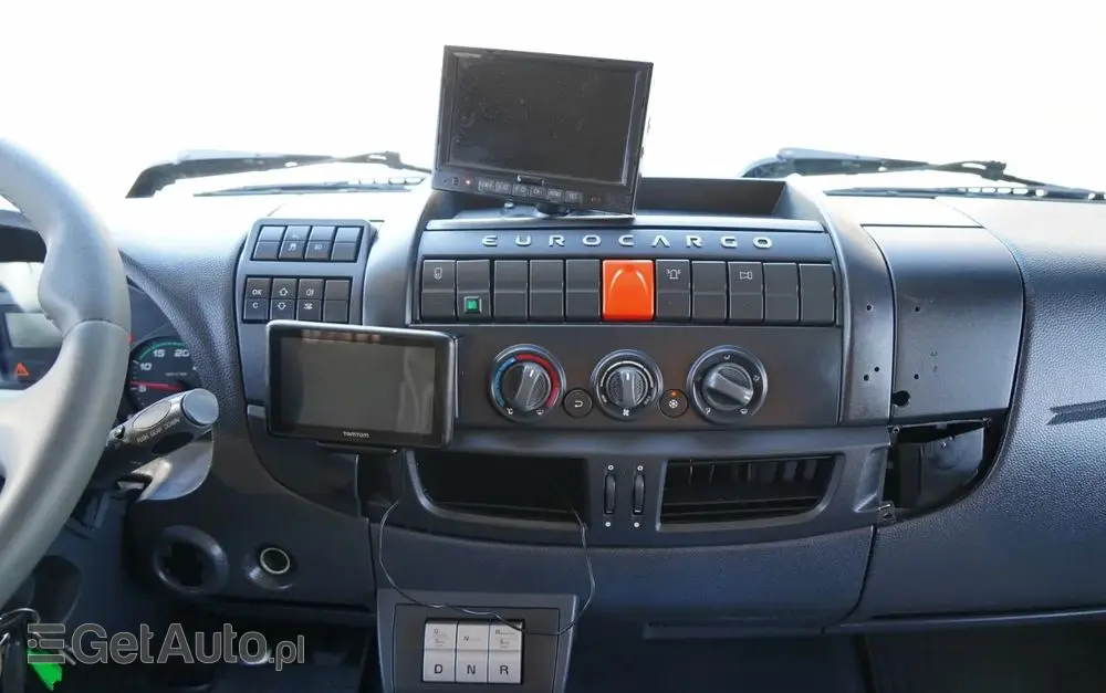 IVECO EUROCARGO 160E25 E6 / FIRANKA - 6 m / SOLÓWKA / WINDA ZAŁADOWCZA / AUTOMAT / 