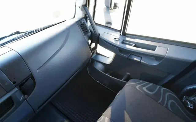 IVECO EUROCARGO 160E25 E6 / FIRANKA - 6 m / SOLÓWKA / WINDA ZAŁADOWCZA / AUTOMAT / 