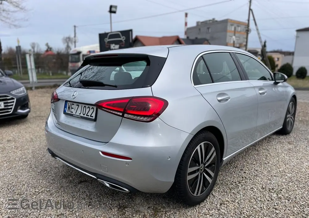 MERCEDES-BENZ Klasa A 200 Progressive 7G-DCT