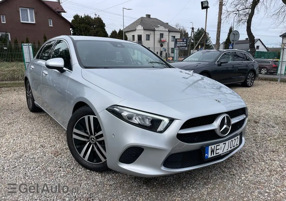 MERCEDES-BENZ Klasa A 200 Progressive 7G-DCT