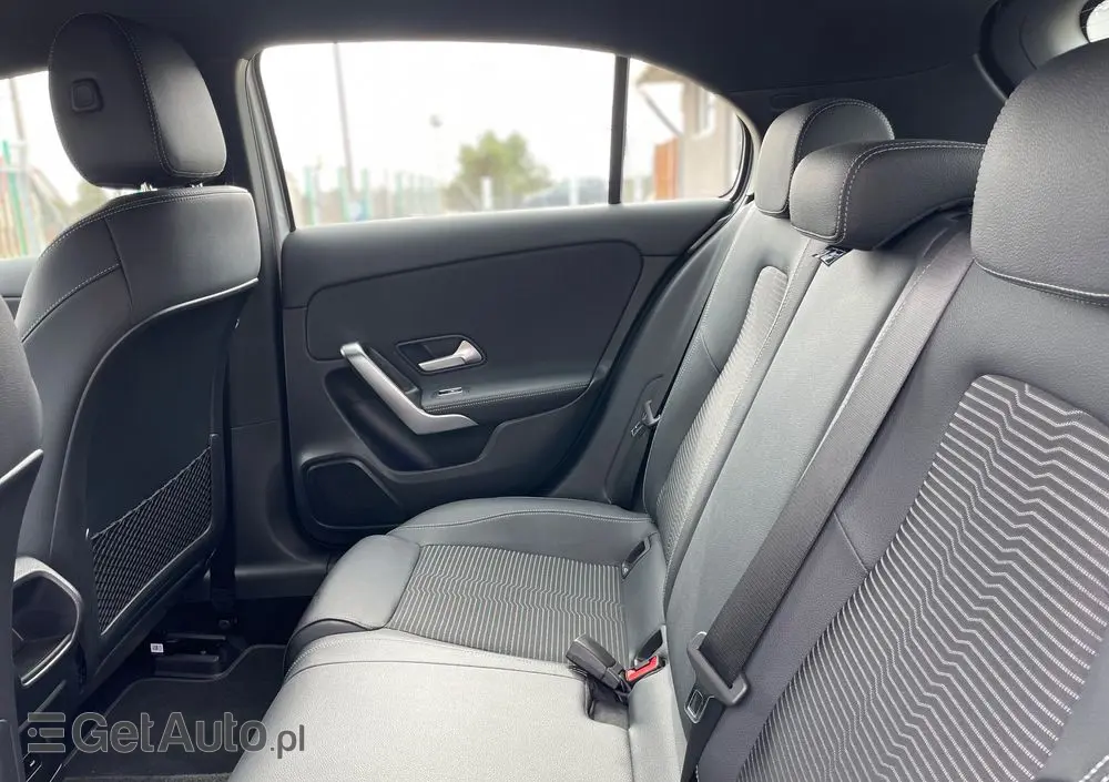 MERCEDES-BENZ Klasa A 200 Progressive 7G-DCT