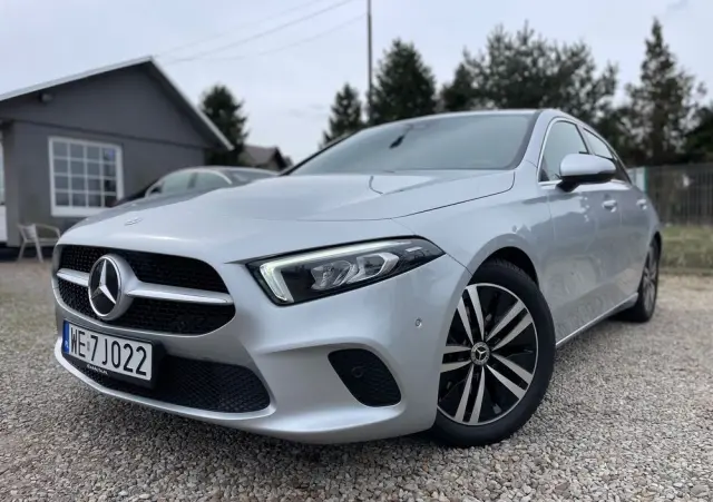 MERCEDES-BENZ Klasa A 200 Progressive 7G-DCT