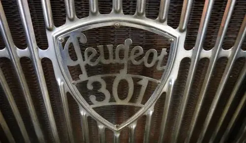 PEUGEOT 301 