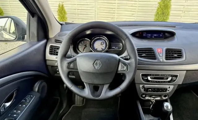 RENAULT Fluence 