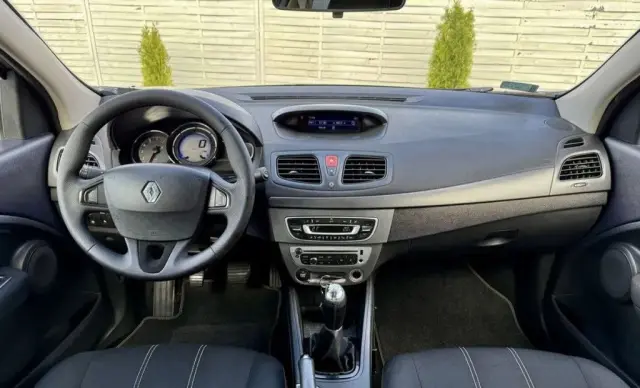 RENAULT Fluence 