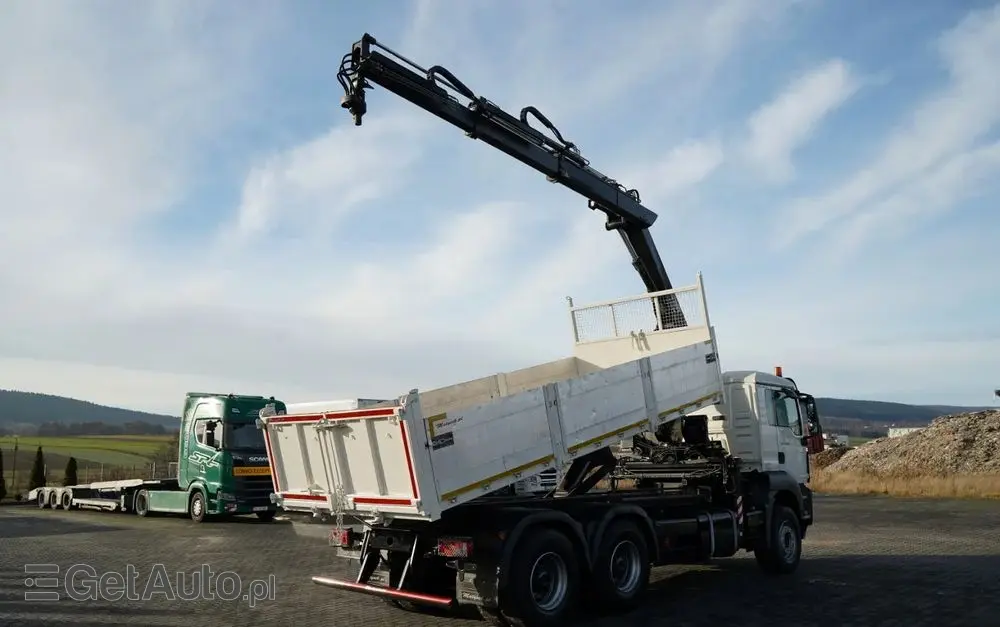 MAN TGS 33.360 / 6x4 / WYWROTKA TYLNOZSYPOWA 5,8 M + HDS HIAB XS 122 / STEROWANIE RADIOWE / HDS ZA KABINĄ / EURO 5 / MANUAL 