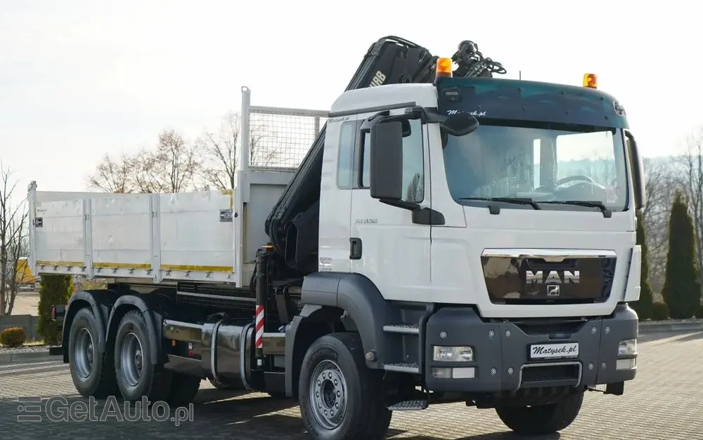 MAN TGS 33.360 / 6x4 / WYWROTKA TYLNOZSYPOWA 5,8 M + HDS HIAB XS 122 / STEROWANIE RADIOWE / HDS ZA KABINĄ / EURO 5 / MANUAL 