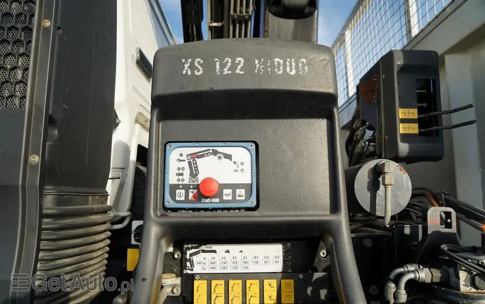 MAN TGS 33.360 / 6x4 / WYWROTKA TYLNOZSYPOWA 5,8 M + HDS HIAB XS 122 / STEROWANIE RADIOWE / HDS ZA KABINĄ / EURO 5 / MANUAL 