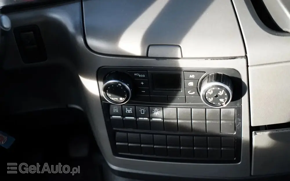 MAN TGS 33.360 / 6x4 / WYWROTKA TYLNOZSYPOWA 5,8 M + HDS HIAB XS 122 / STEROWANIE RADIOWE / HDS ZA KABINĄ / EURO 5 / MANUAL 