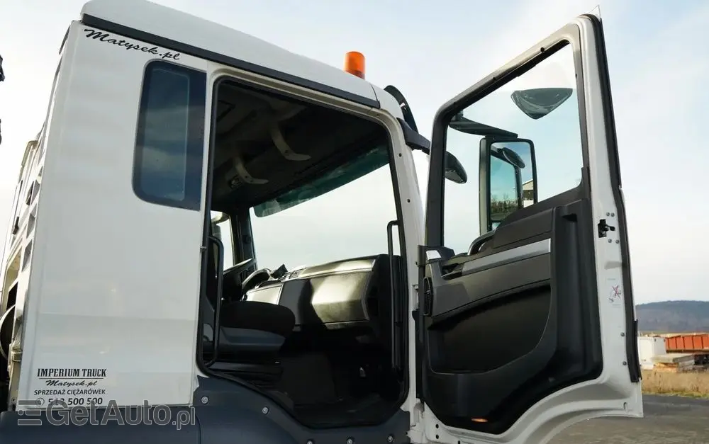 MAN TGS 33.360 / 6x4 / WYWROTKA TYLNOZSYPOWA 5,8 M + HDS HIAB XS 122 / STEROWANIE RADIOWE / HDS ZA KABINĄ / EURO 5 / MANUAL 