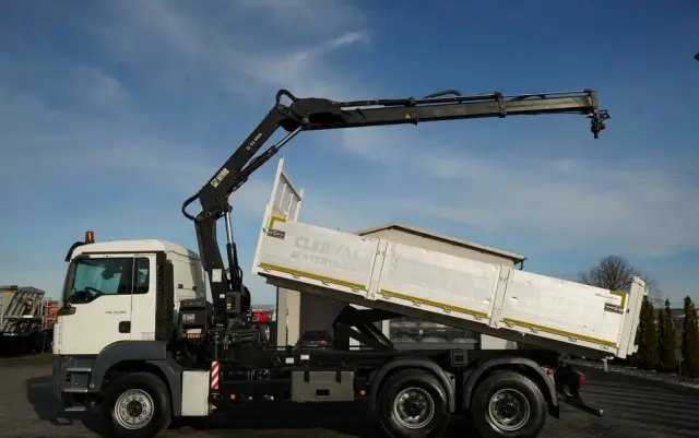 MAN TGS 33.360 / 6x4 / WYWROTKA TYLNOZSYPOWA 5,8 M + HDS HIAB XS 122 / STEROWANIE RADIOWE / HDS ZA KABINĄ / EURO 5 / MANUAL 