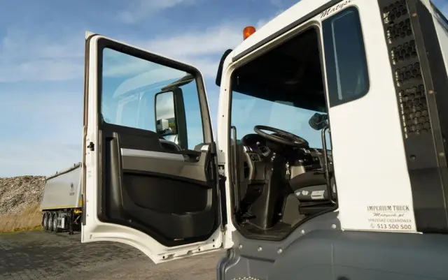 MAN TGS 33.360 / 6x4 / WYWROTKA TYLNOZSYPOWA 5,8 M + HDS HIAB XS 122 / STEROWANIE RADIOWE / HDS ZA KABINĄ / EURO 5 / MANUAL 