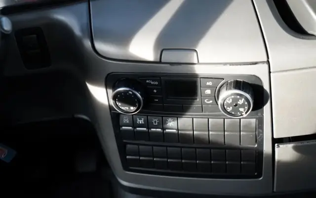 MAN TGS 33.360 / 6x4 / WYWROTKA TYLNOZSYPOWA 5,8 M + HDS HIAB XS 122 / STEROWANIE RADIOWE / HDS ZA KABINĄ / EURO 5 / MANUAL 