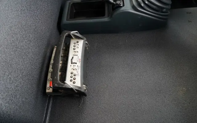 MAN TGS 33.360 / 6x4 / WYWROTKA TYLNOZSYPOWA 5,8 M + HDS HIAB XS 122 / STEROWANIE RADIOWE / HDS ZA KABINĄ / EURO 5 / MANUAL 