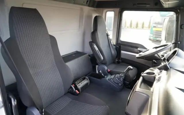 MAN TGS 33.360 / 6x4 / WYWROTKA TYLNOZSYPOWA 5,8 M + HDS HIAB XS 122 / STEROWANIE RADIOWE / HDS ZA KABINĄ / EURO 5 / MANUAL 