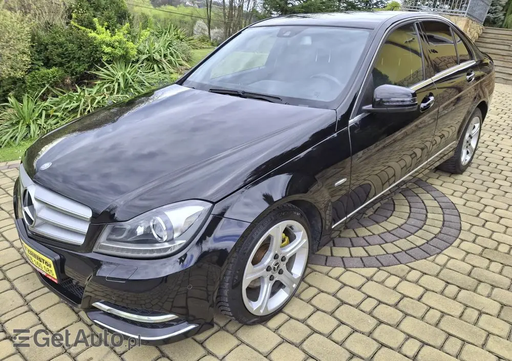 MERCEDES-BENZ Klasa C 180 BlueEFFICIENCY 7G-TRONIC Avantgarde