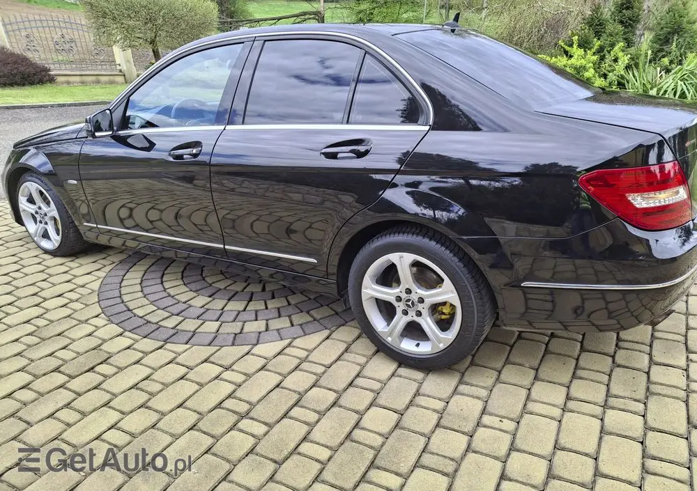 MERCEDES-BENZ Klasa C 180 BlueEFFICIENCY 7G-TRONIC Avantgarde