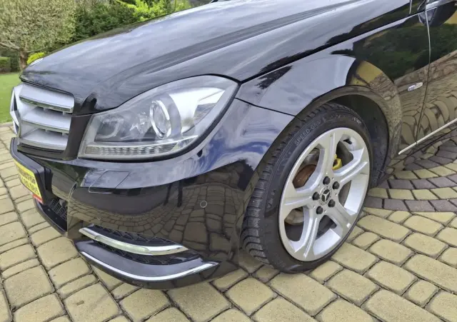 MERCEDES-BENZ Klasa C 180 BlueEFFICIENCY 7G-TRONIC Avantgarde