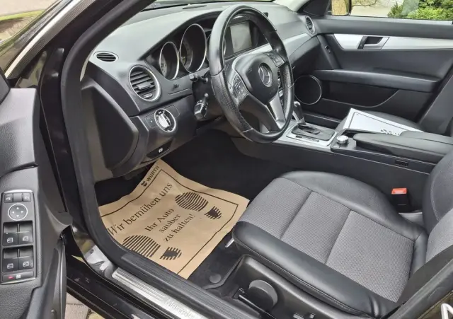 MERCEDES-BENZ Klasa C 180 BlueEFFICIENCY 7G-TRONIC Avantgarde