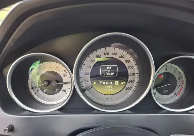 MERCEDES-BENZ Klasa C 180 BlueEFFICIENCY 7G-TRONIC Avantgarde