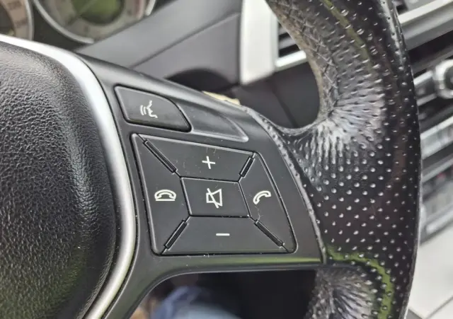 MERCEDES-BENZ Klasa C 180 BlueEFFICIENCY 7G-TRONIC Avantgarde