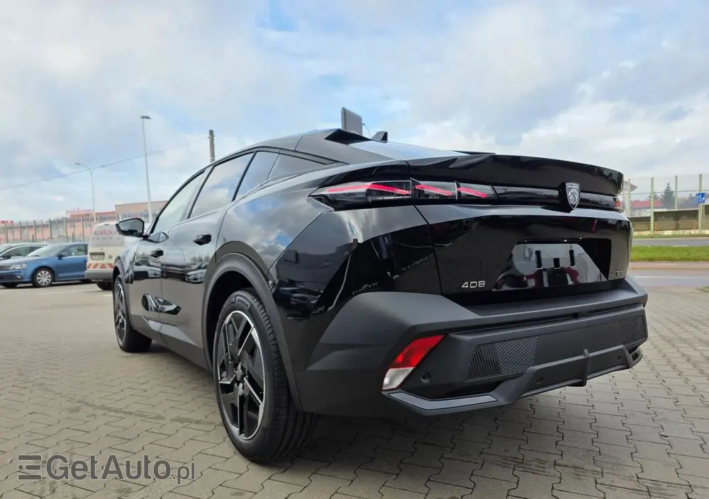 PEUGEOT 408 