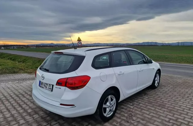 OPEL Astra 