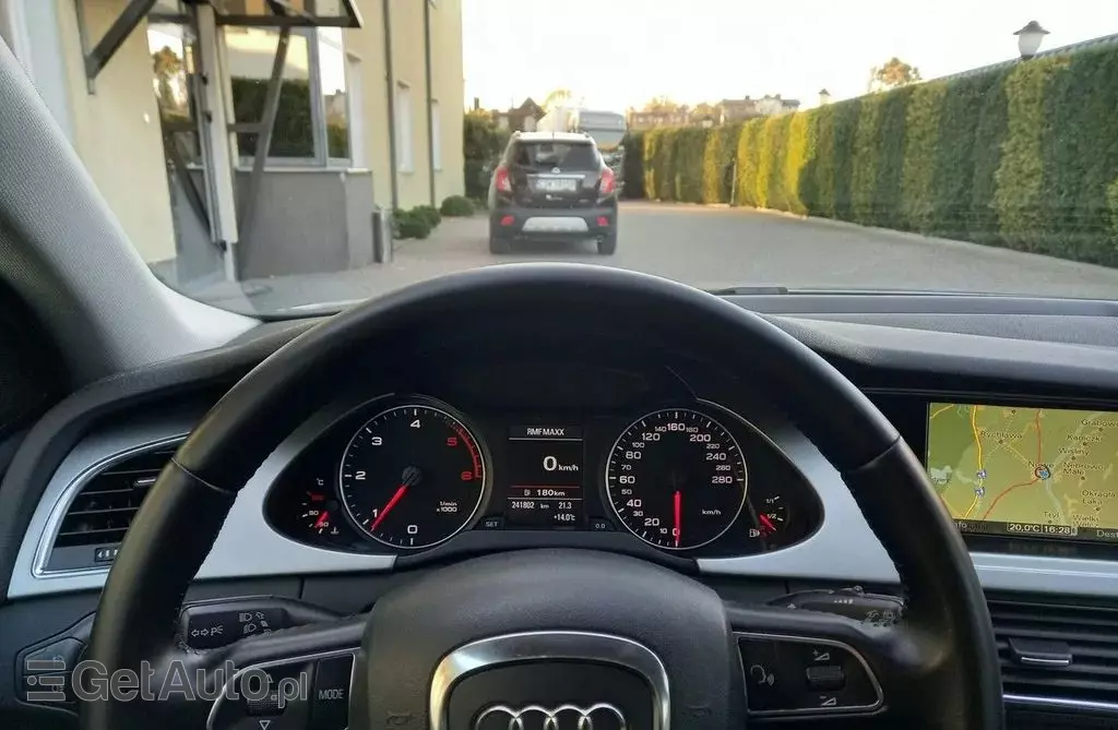 AUDI A4 