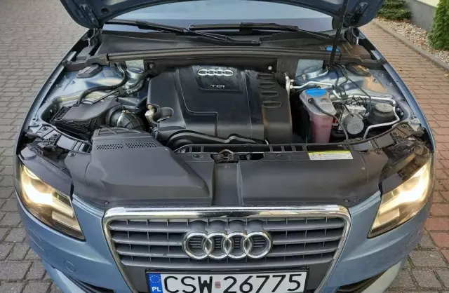 AUDI A4 