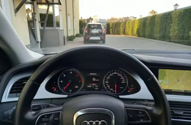 AUDI A4 
