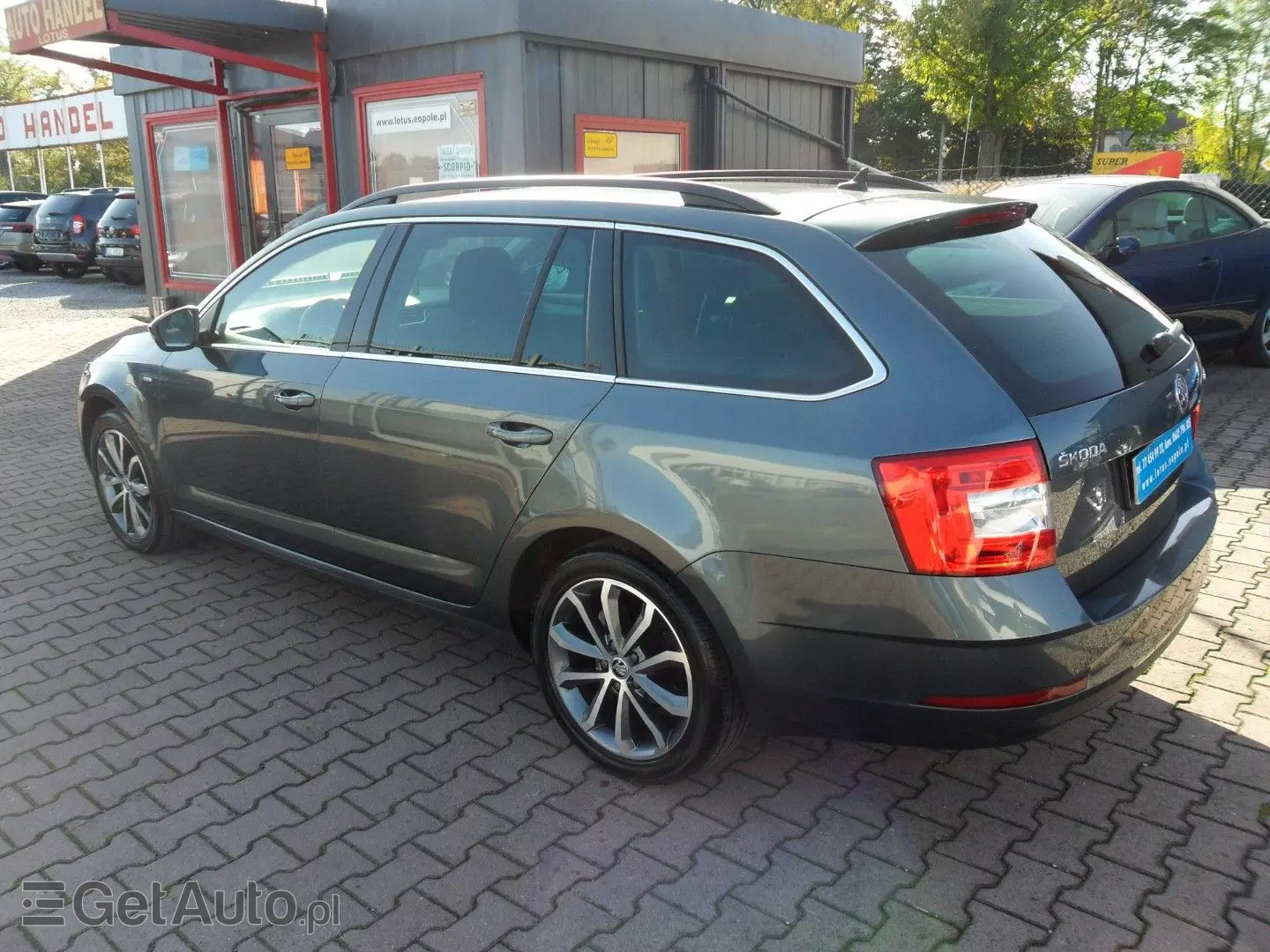 SKODA Octavia 
