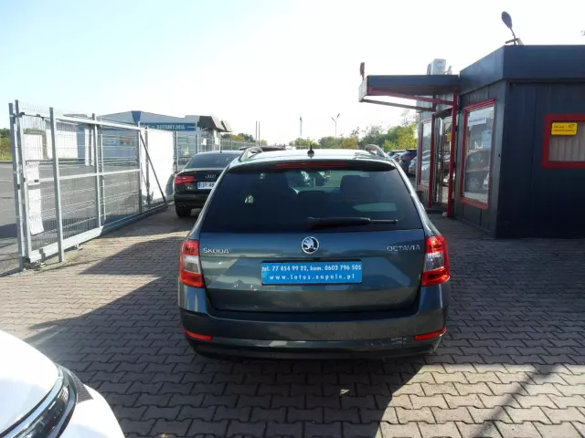 SKODA Octavia 