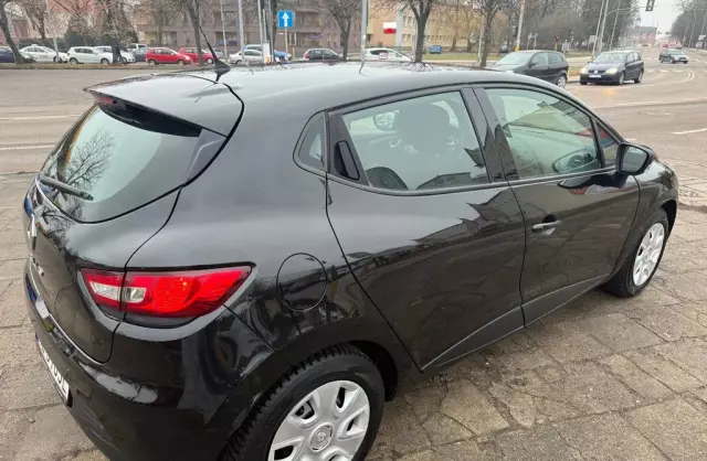 RENAULT Clio 1.2 16V (75 KM)