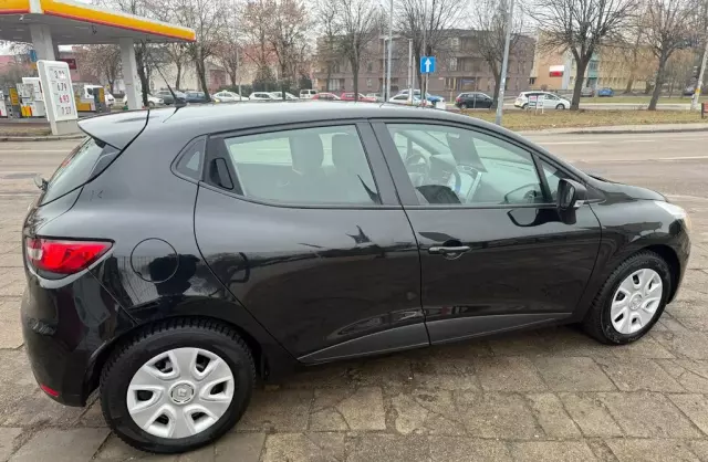 RENAULT Clio 1.2 16V (75 KM)