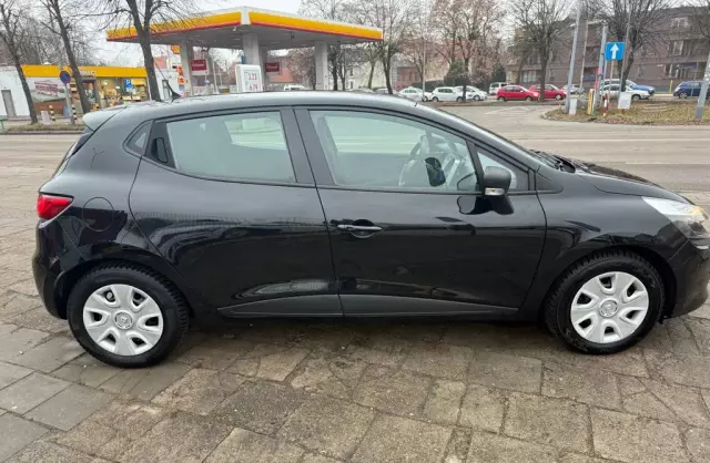 RENAULT Clio 1.2 16V (75 KM)
