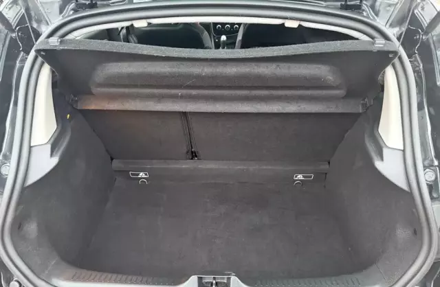 RENAULT Clio 1.2 16V (75 KM)