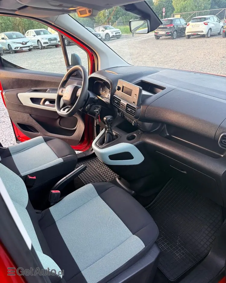 CITROËN Berlingo XL 7-Sitzer PureTech 110 FEEL