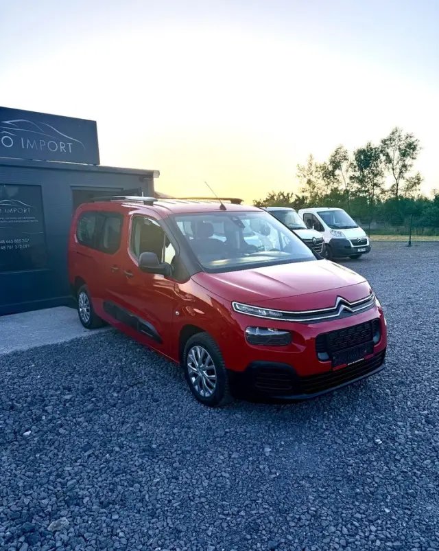 CITROËN Berlingo XL 7-Sitzer PureTech 110 FEEL