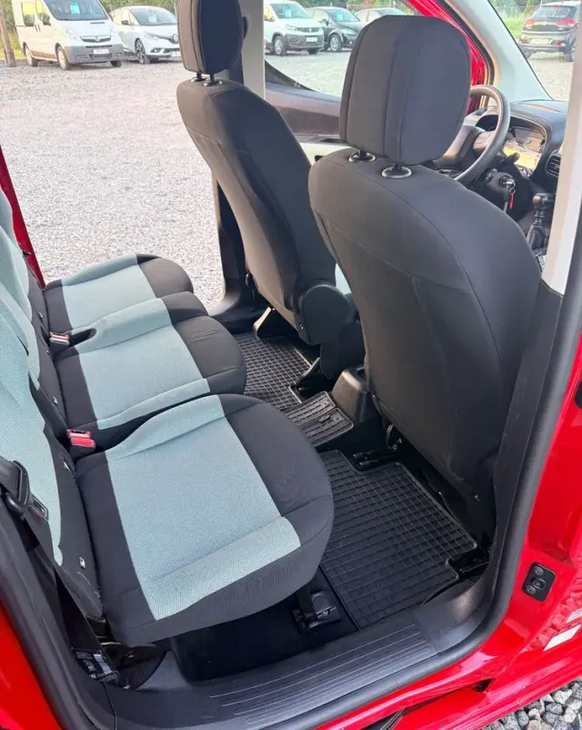 CITROËN Berlingo XL 7-Sitzer PureTech 110 FEEL