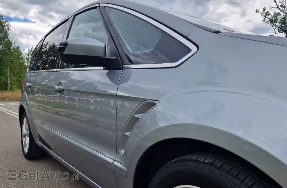 FORD S-Max 2.0 TDCi DPF Titanium