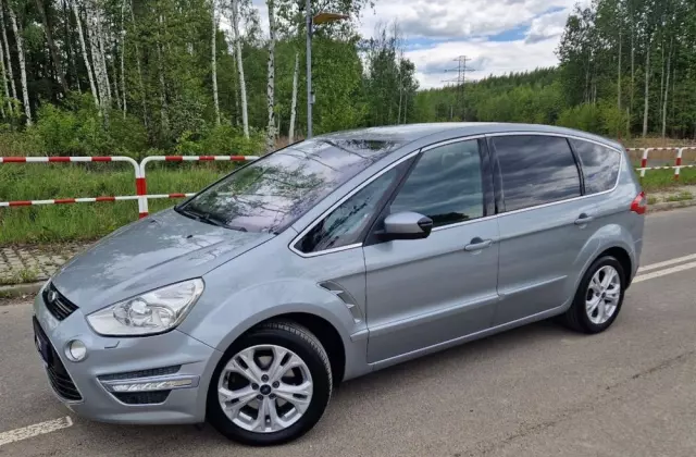 FORD S-Max 2.0 TDCi DPF Titanium