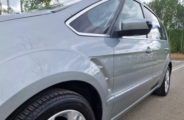 FORD S-Max 2.0 TDCi DPF Titanium