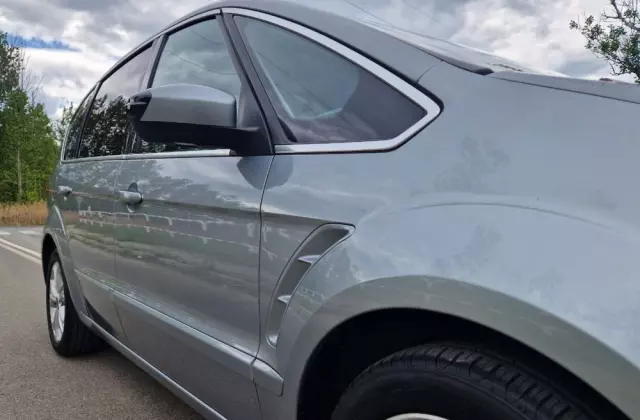 FORD S-Max 2.0 TDCi DPF Titanium