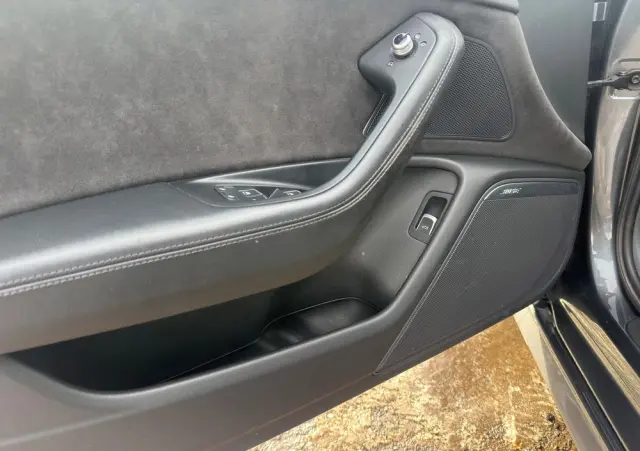 AUDI A6 Avant 3.0 TDI Quattro S tronic