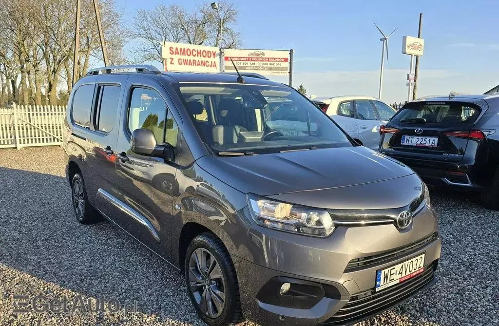 TOYOTA Proace 