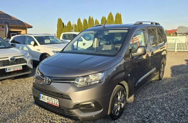 TOYOTA Proace 