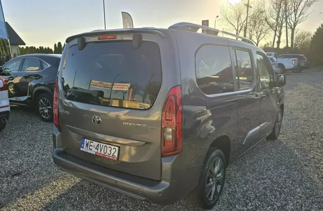 TOYOTA Proace 