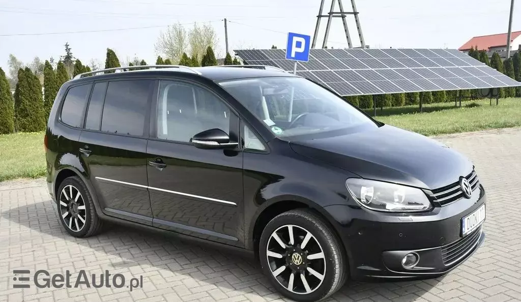 VOLKSWAGEN Touran 