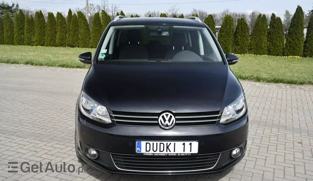 VOLKSWAGEN Touran 